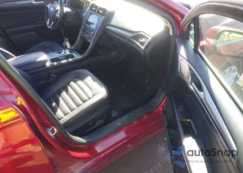 2019 Ford Fusion Hybrid Sel z USA, uszkodzony, nr VIN 3FA6P0MU5KR256064